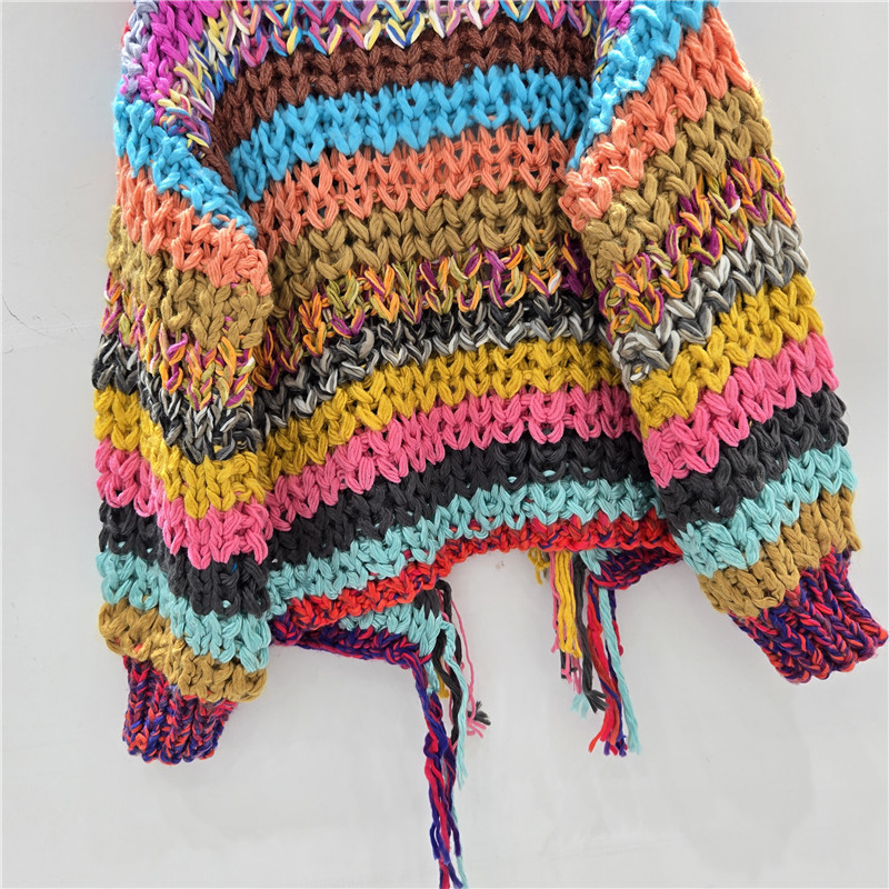 Diseño de suéter de rayas de color bordado chaqueta de mujer invierno invierno suelta chaqueta corta delgada cardigan de punto universal