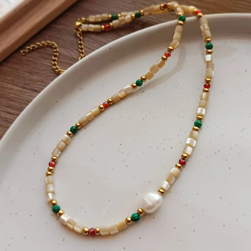 Simple Style Color Block Imitation Pearl Shell Beaded Chain Beaded Necklaces Wholesale display picture 2