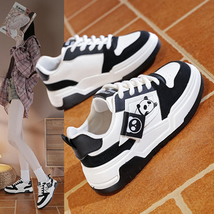 2025 Autum White Shoes Thick-Soled Women's Shoes Ins Trbottomy Student Women's Sports Panda Sneakers Casual Shoes Women Nk852