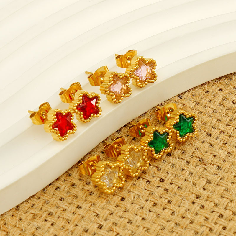 Cruz-frontera nuevo acero inoxidable con incrustaciones de circón estrella Stud pendientes de lujo Luz de acero de titanio de moda europea y americana pendientes en stock al por mayor