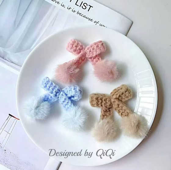 Christmas Knitted Mini Hat Hairpin Christmas Wine Bottle Cap Earrings Brooch Finger Cap Hair Ball Knitted Christmas Hat