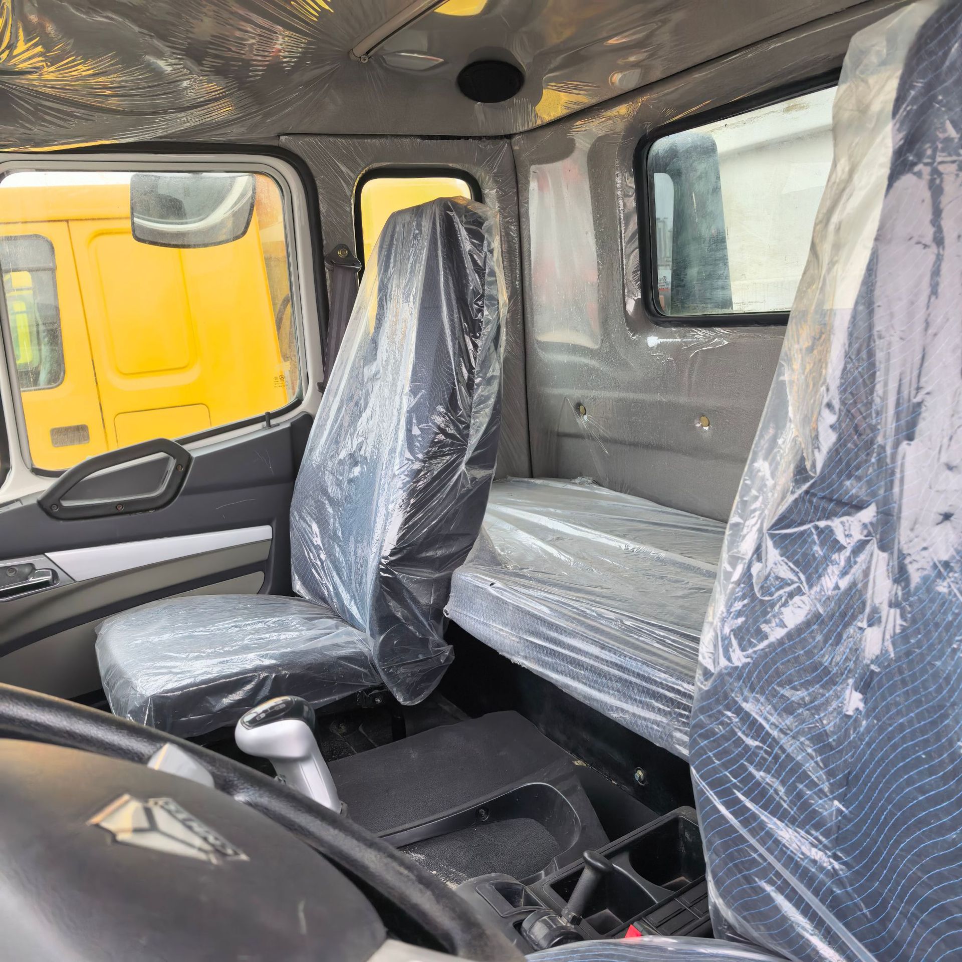 Cross-Border Sinotruk Howo Heavy-Duty Dump Truck Nx371 Horsepower Dump Truck Howo 10-Wheel Dump Truck