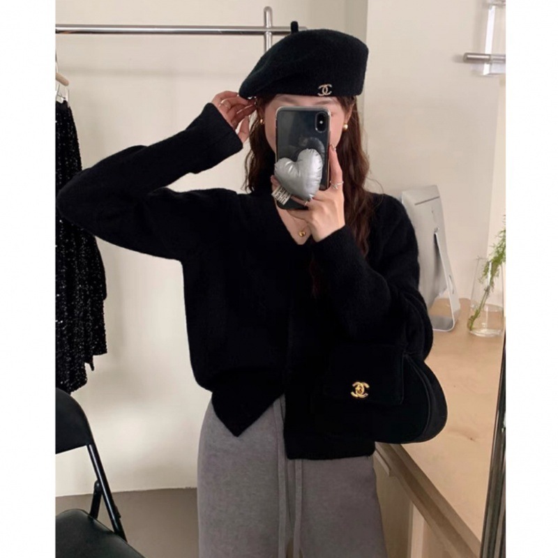 검은색
