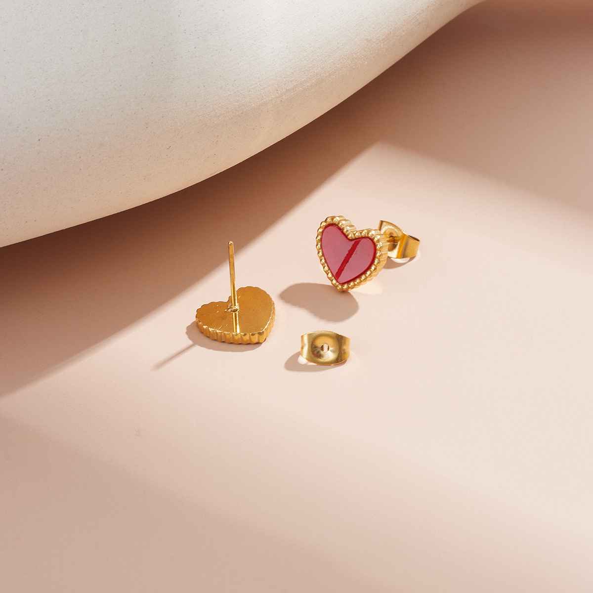 1 Pair Quantity Daily Occasion 1 Pair Fashion Heart Shape Titanium Steel Plating Ear Studs