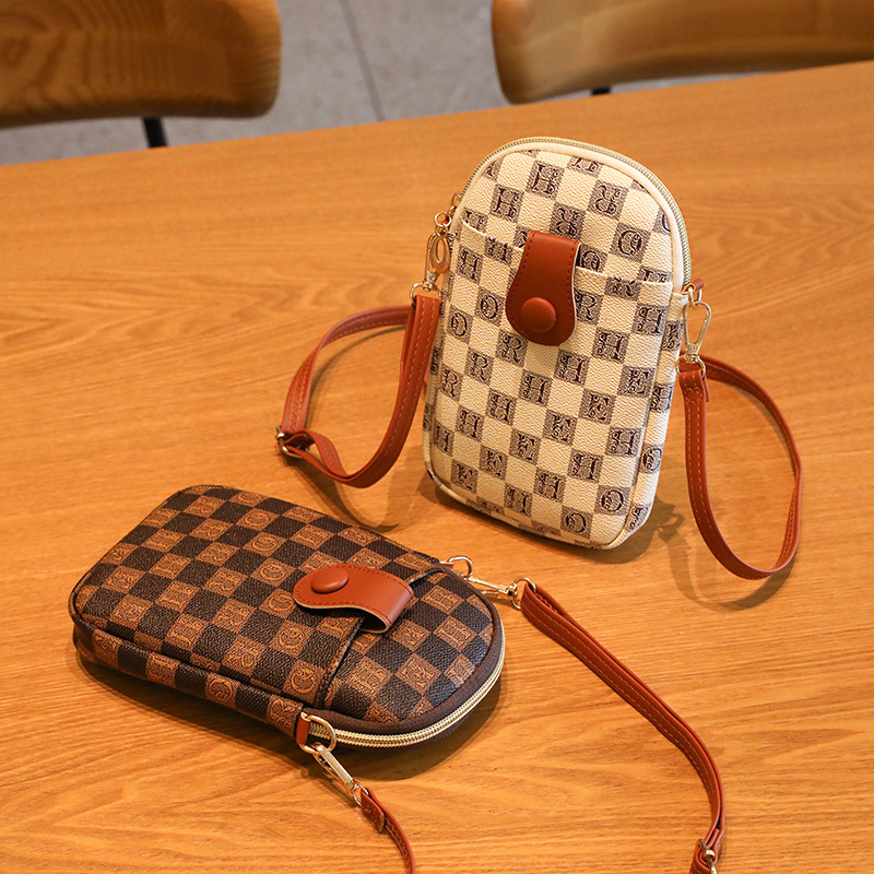 2023 New Retro Small Bag Mini Bag Women's Bag Printed Shoulder Crossbody Bag Trendy Fashion Mobile Phone Bag_voghion.com