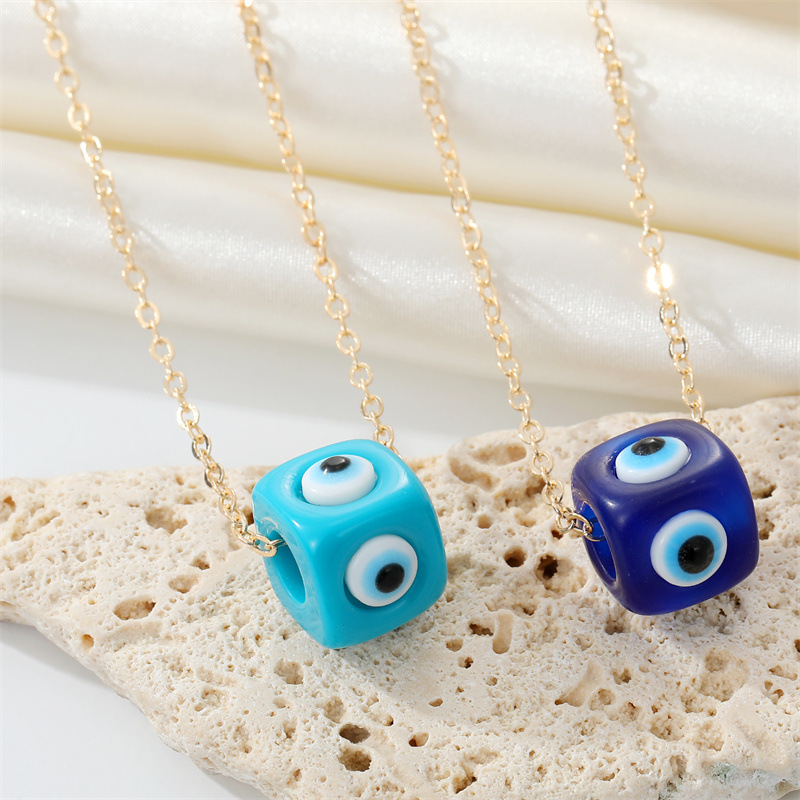 Punk Ethnic Style Resin Devil u0027S Eye Pendant Necklace Vintage Square Bead Eye Necklace For Women