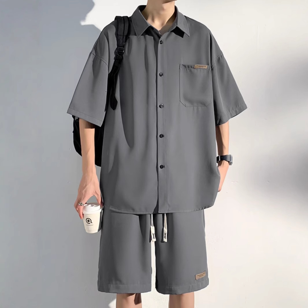 Source Factory Summer Japanese Harajuku Style Traje Pantalones cortos sueltos finos de verano para hombres Camisa casual Sentido de alta gama
