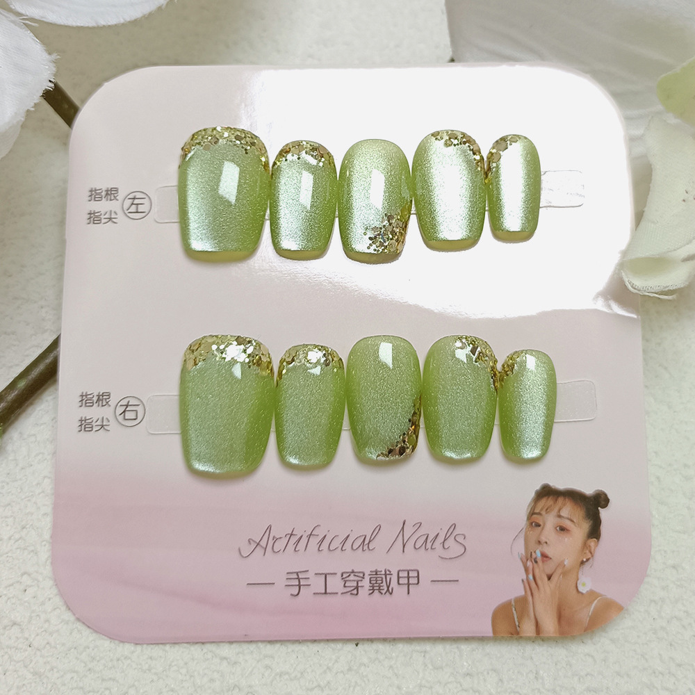 Libro rojo de venta caliente de uñas de ojo de gato portátiles, parches de uñas de fototerapia simples, 10 piezas de uñas hechas a mano.