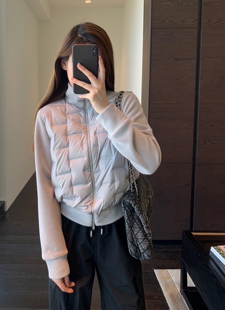 회색