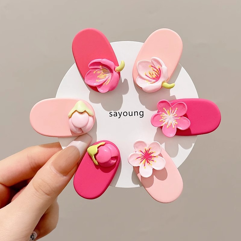Pink Sweet Pom clip