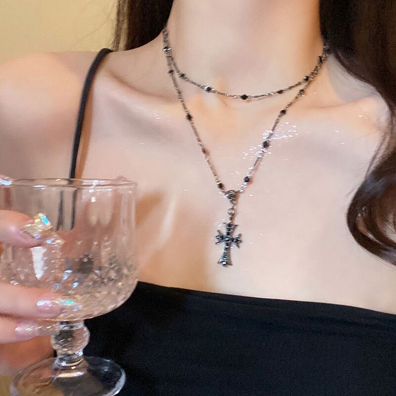 Y2K Dark Style ~ Double Layer Black Diamond Cross Necklace for Women Ins Trendy Niche High-End Design Clavicle Chain Accessories