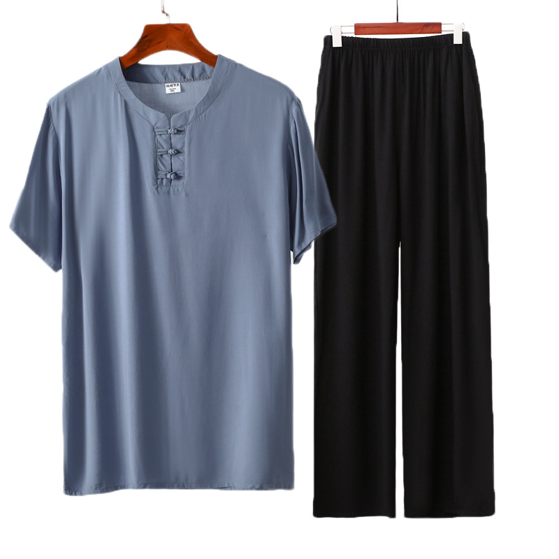 라이트 블루 버클 + 검은 바지