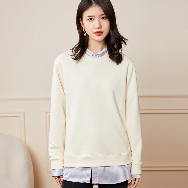 M beige