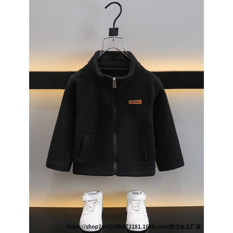 소년의 가을 충전 옷 2023 새로운 어린이 겨울 서양식 기모 봄과 가을 옷 어린이 3 대 1 코트 트렌디