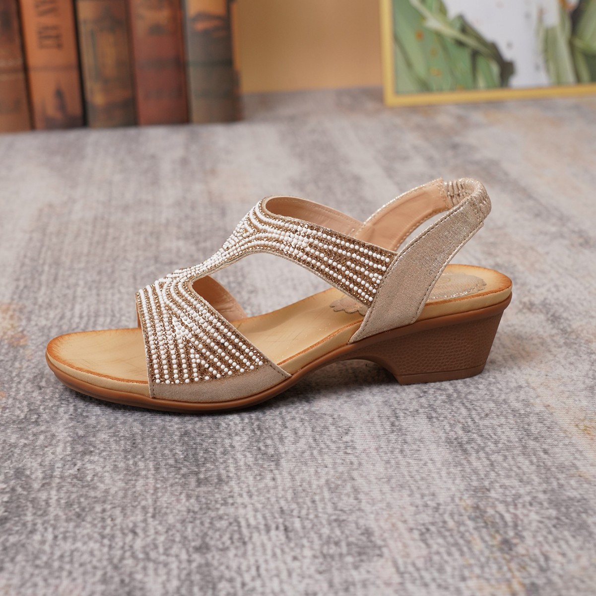 Bohemia de verano nuevo hueco cross-border talón sandálias de diamante zapatos cómodos de mujer de verano