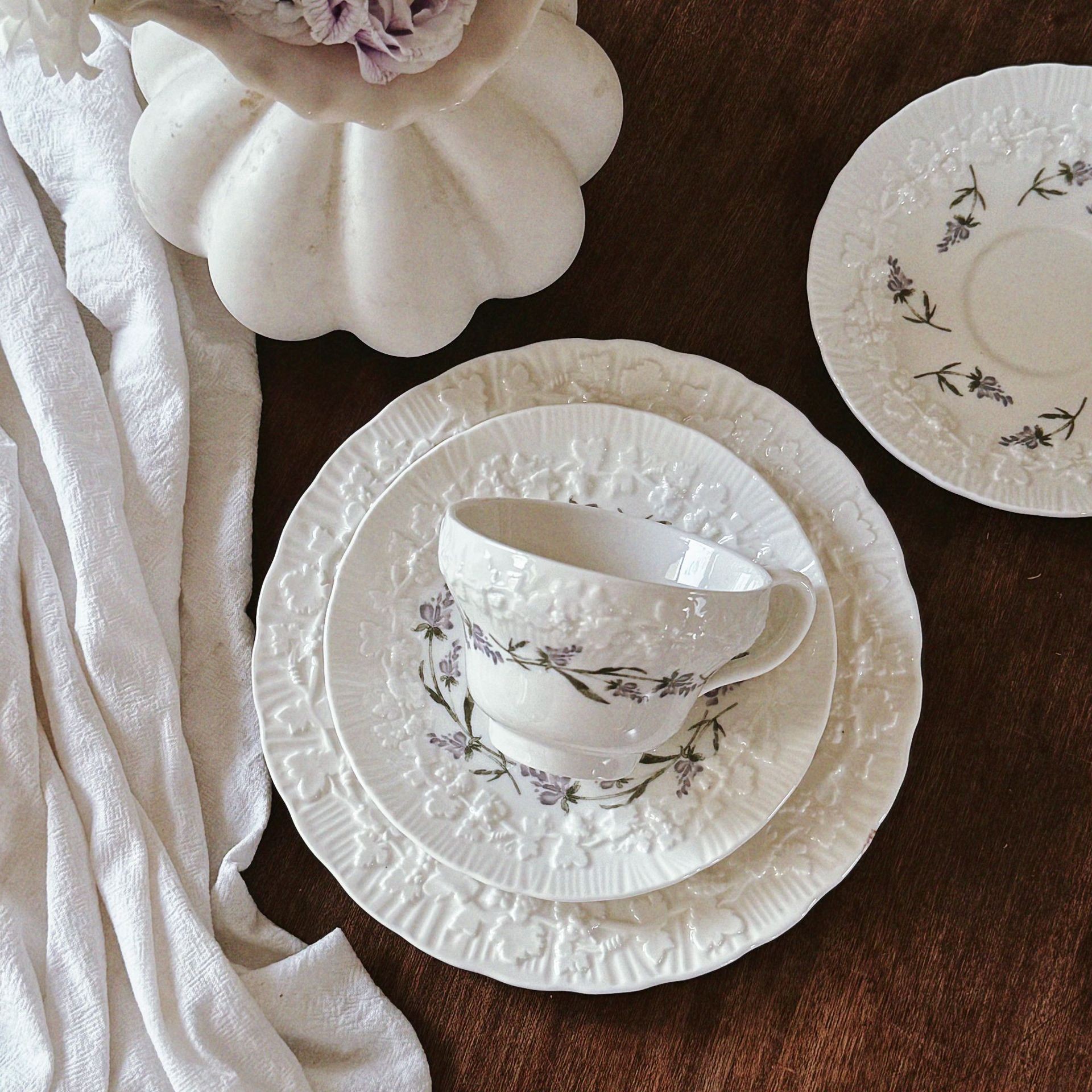 French medium -style shell edge vine ceramic cup plate coffee cup plate ceramic disk afternoon tea cup dessert plate
