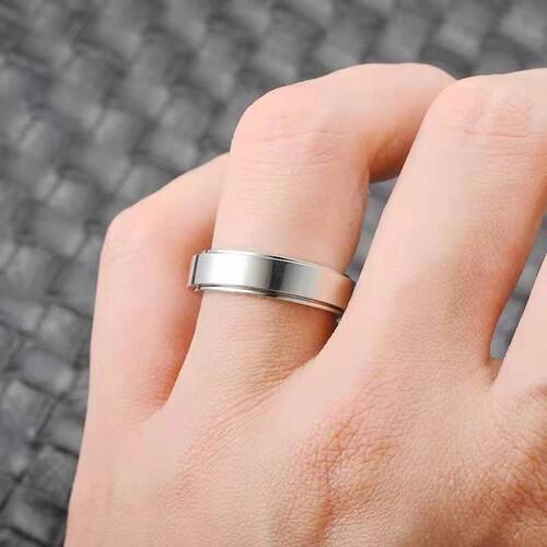 Cross-border supply titanium steel smooth rotatable engraving ring stainless steel couple ring foreign trade jewelry wholesale
