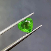 ���Sֱ�N���l��Ȼɳ���R�Gɫ��ʯ 1.46ct����ɳ���R����͸����ʯ