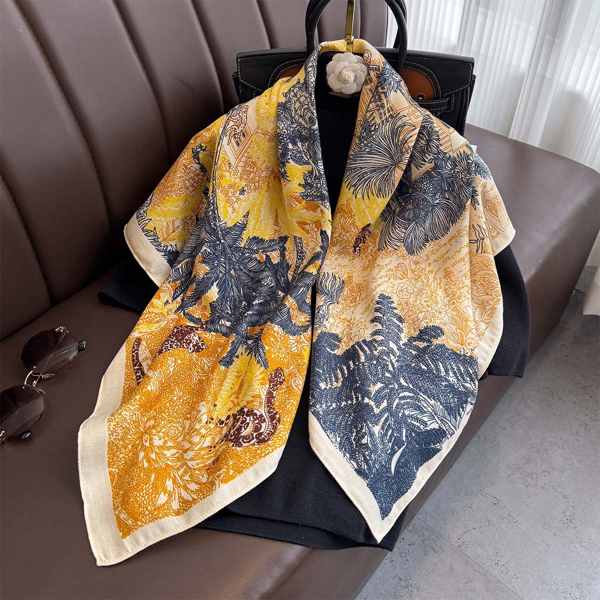 Nova Coleção Outono/Inverno 2026: Cachecol de Caxemira Feminino, Toque Sofisticado, Capa Leve e Luxuosa com a Letra H para o Inverno, Acessório Grosso e Quente para o Pescoço_voghion.com