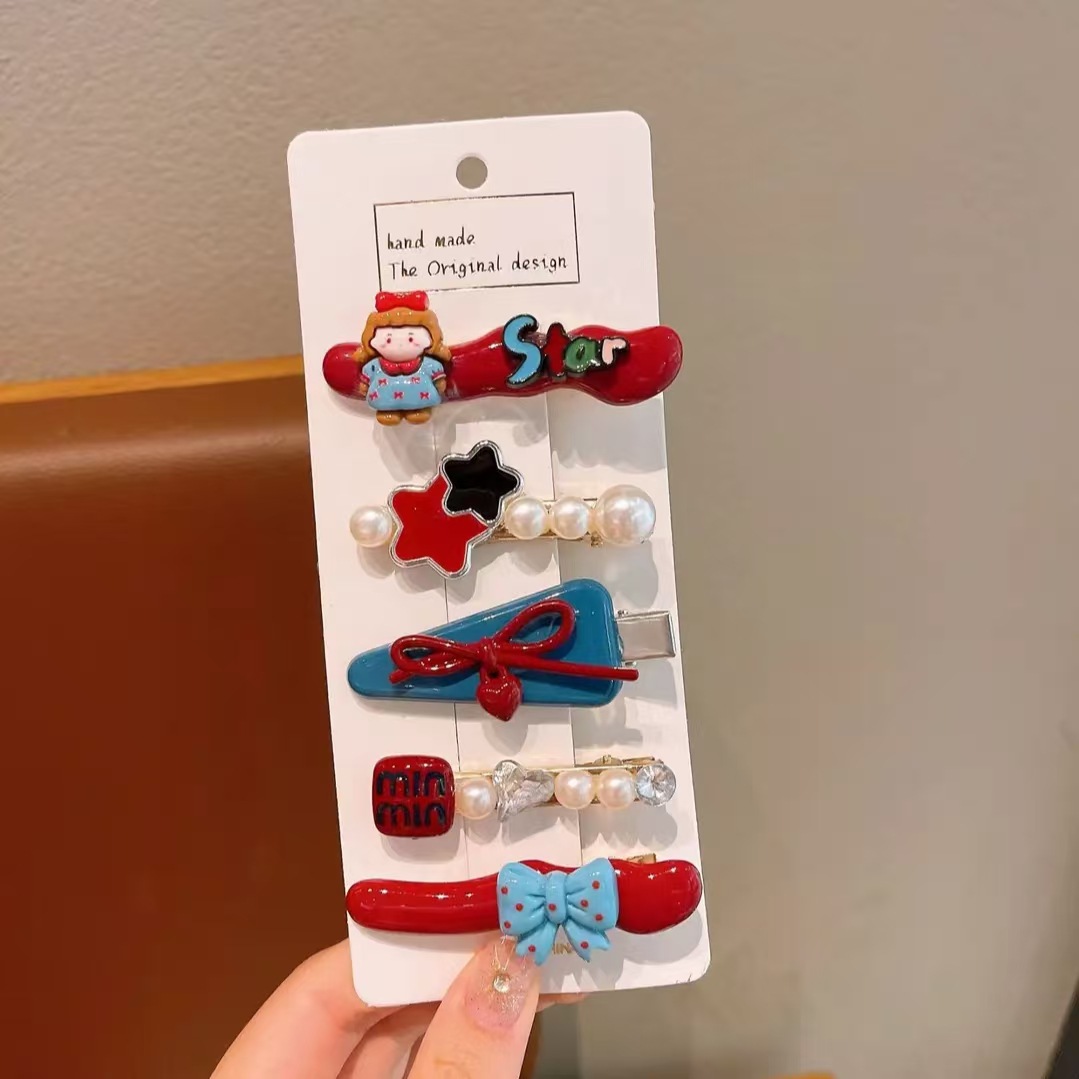 Otoño y invierno lindos osos peluche clip para el cabello lateral de las mujeres clip para el cabello de niños 2025 nuevo clip para el borde de la cabeza