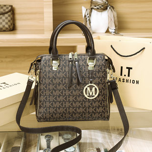 Platinum shoulder bag, universal one-shoulder bag, capacious bag strap