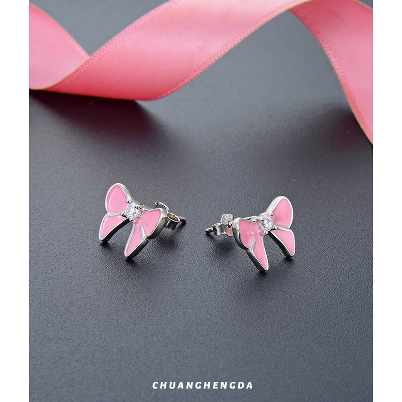 S925 plata esterlina goteo de aceite simple personalidad estudiantes pequeños pernos frescos estilo coreano moda dulce mariposa pendientes joyas de orejas