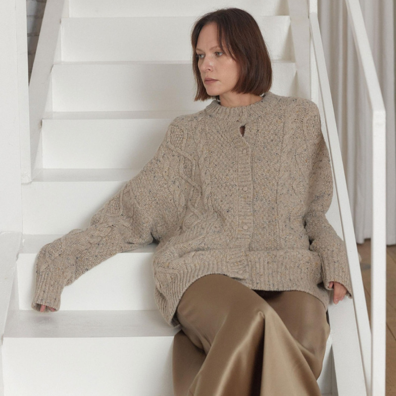 Row "Winter Lazy Poetry" Cable-Knit Cardigan: Women's Clothing That Exudes a Sense of Relaxation Wrapped in Gentleness