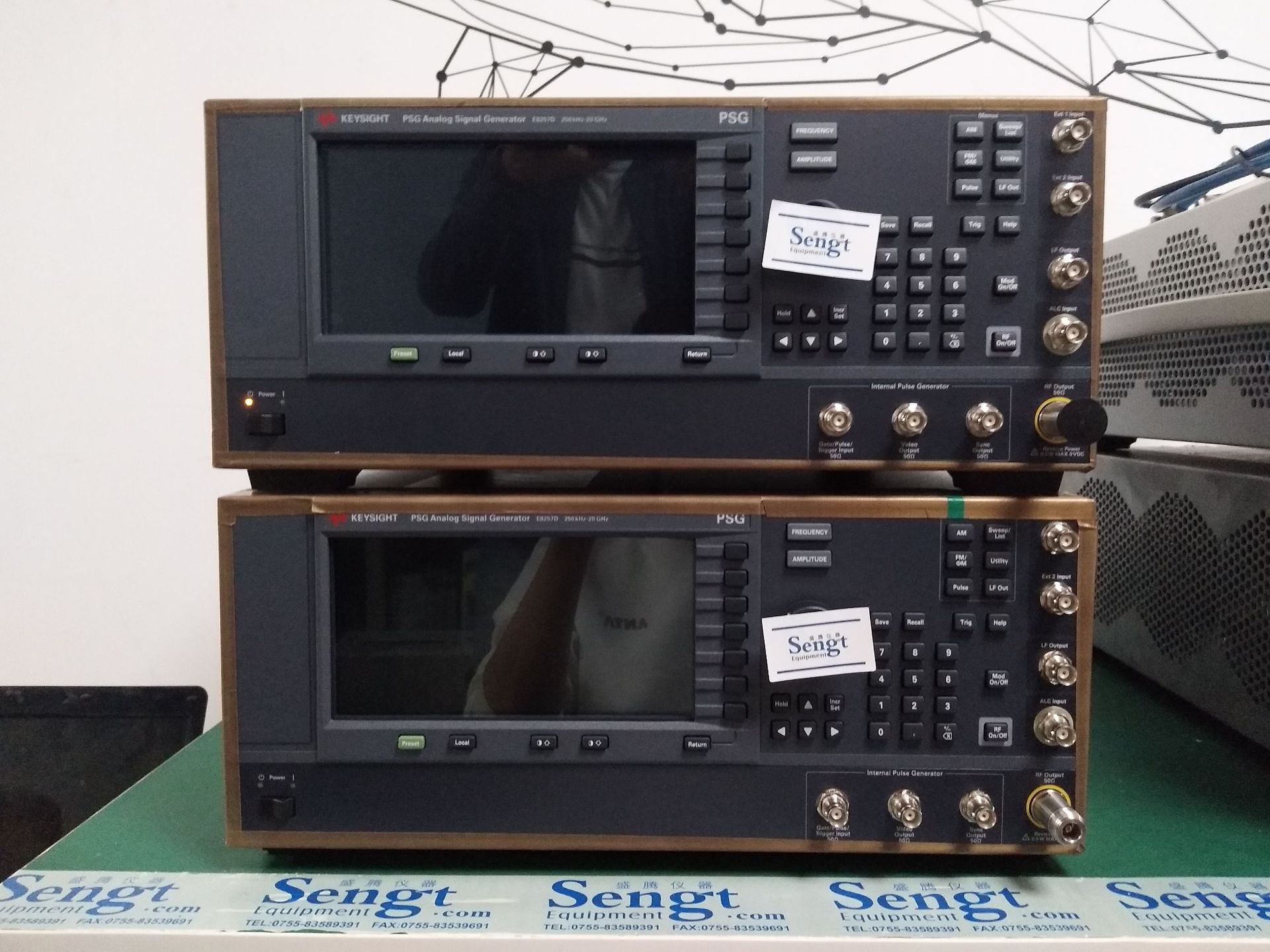 Agilent安捷伦 E8267D PSG模拟信号发生器厦门现货租赁出售