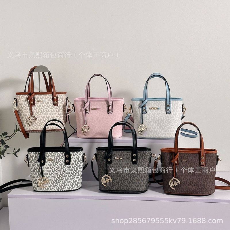 Vegetable Basket 2025 Spring and Summer New Style One-Shoulder Hand-Held Crossbody Fashion Texture Embossed Silk Scarf Mini Tote Shopping Bag