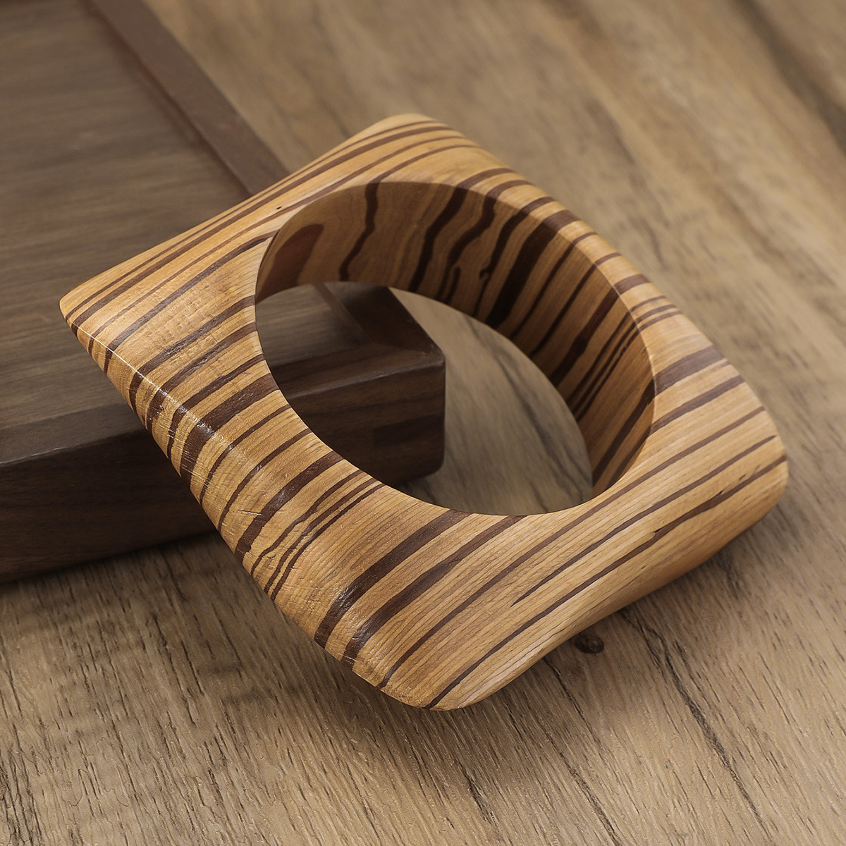 50g Weight Bangle Classification Wood Chain Material 1 Piece Quantity Holiday, Party Occasion Wood Material Geometric Pattern All Seasons Season Unisex Gender Retro, Classic Style Style Retro Classic Style Geometric Wood Bangles Wholesale 4