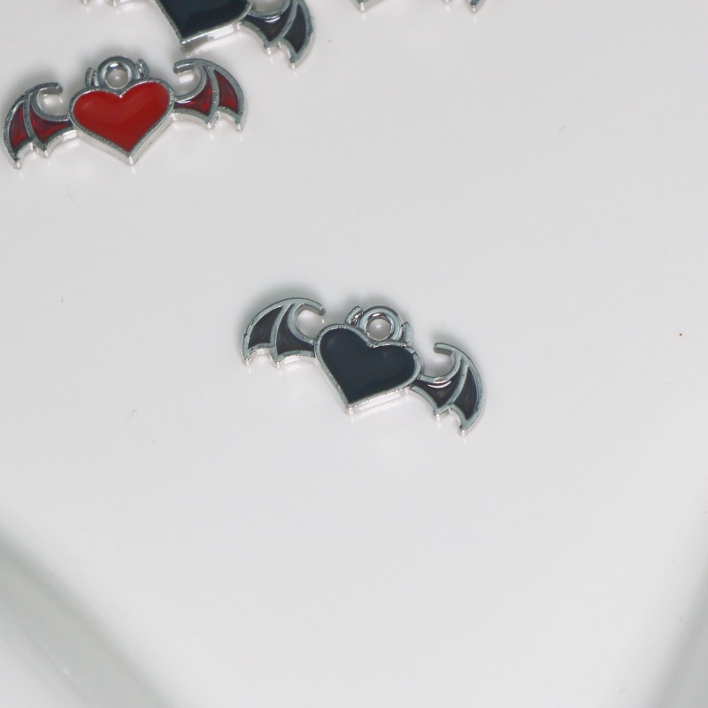 Heart Shape Pattern 1 Piece 1*2CM Alloy Heart Shape Pendant