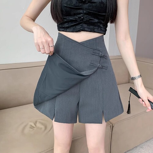 Large size fat M black suit skirt women summer high-waist a-line pants skirt anti-exposure pear shaped figure shorts