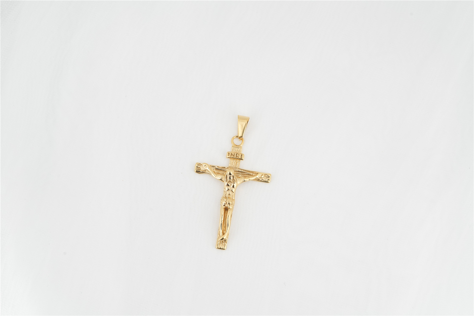 Cross Pendant Necklace Image 5