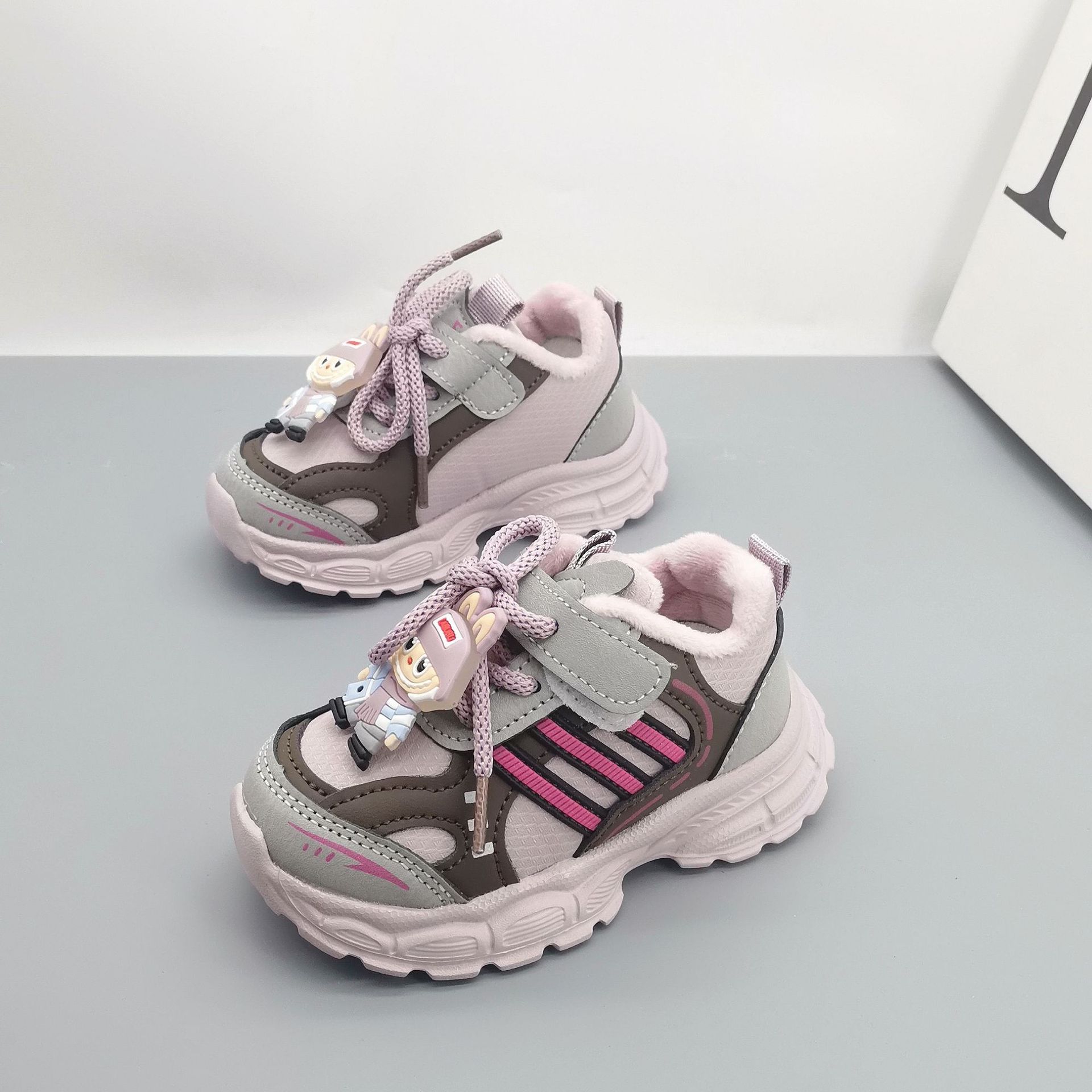 Cuero de algodón 25 otoño y invierno zapatos para bebés 01 - 3 años zapatos para bebés varones con suela suave antideslizante zapatos para bebés de niñas