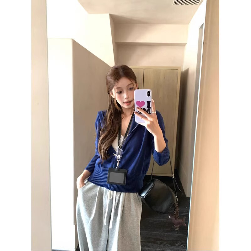 Sheep Velvet Three Zipper Hooded Sweater Jacket Women's Autumn and Winter Design Short Top Sheep Velvet Three Zipper Hooded Sweater Jacket Women's Autumn and Winter Design Short Top