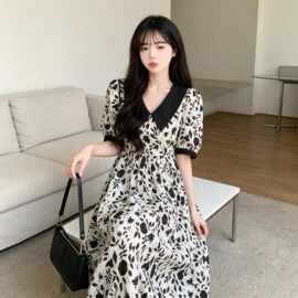 碎花裙女夏新款甜美气质娃娃领高端复古过膝连衣裙温柔风法式初恋