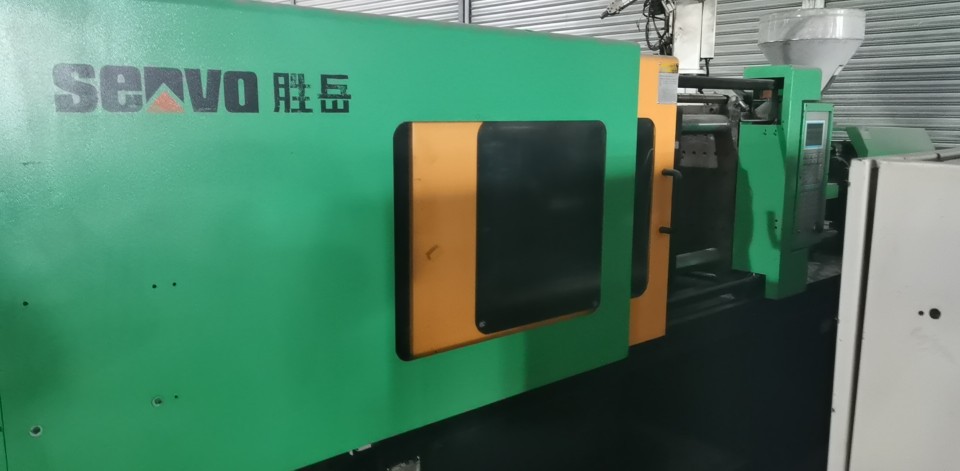 胜岳160Ｔ带省电泵注塑机　二手注塑机　旧注塑机变量泵注塑机
