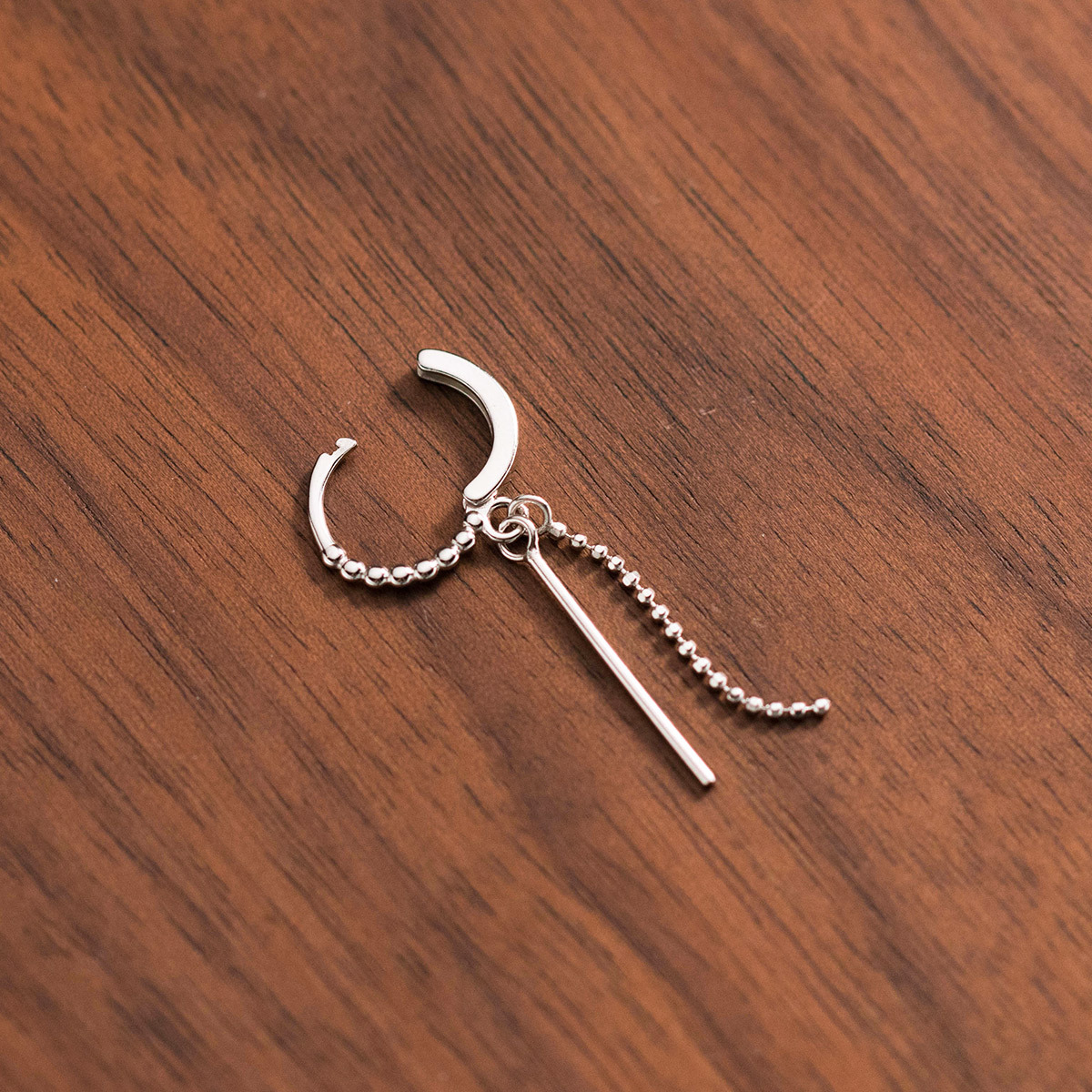 Eloch s925 plata un palo bordado perlas de orejas coreanas temperamento simple orejas para hombres y mujeres M01897