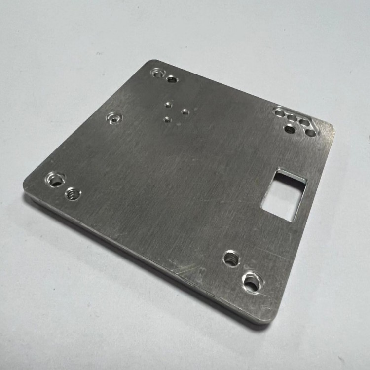 CNC铝件电脑锣加工 精密板件加工 6061非标小型机加零件加工