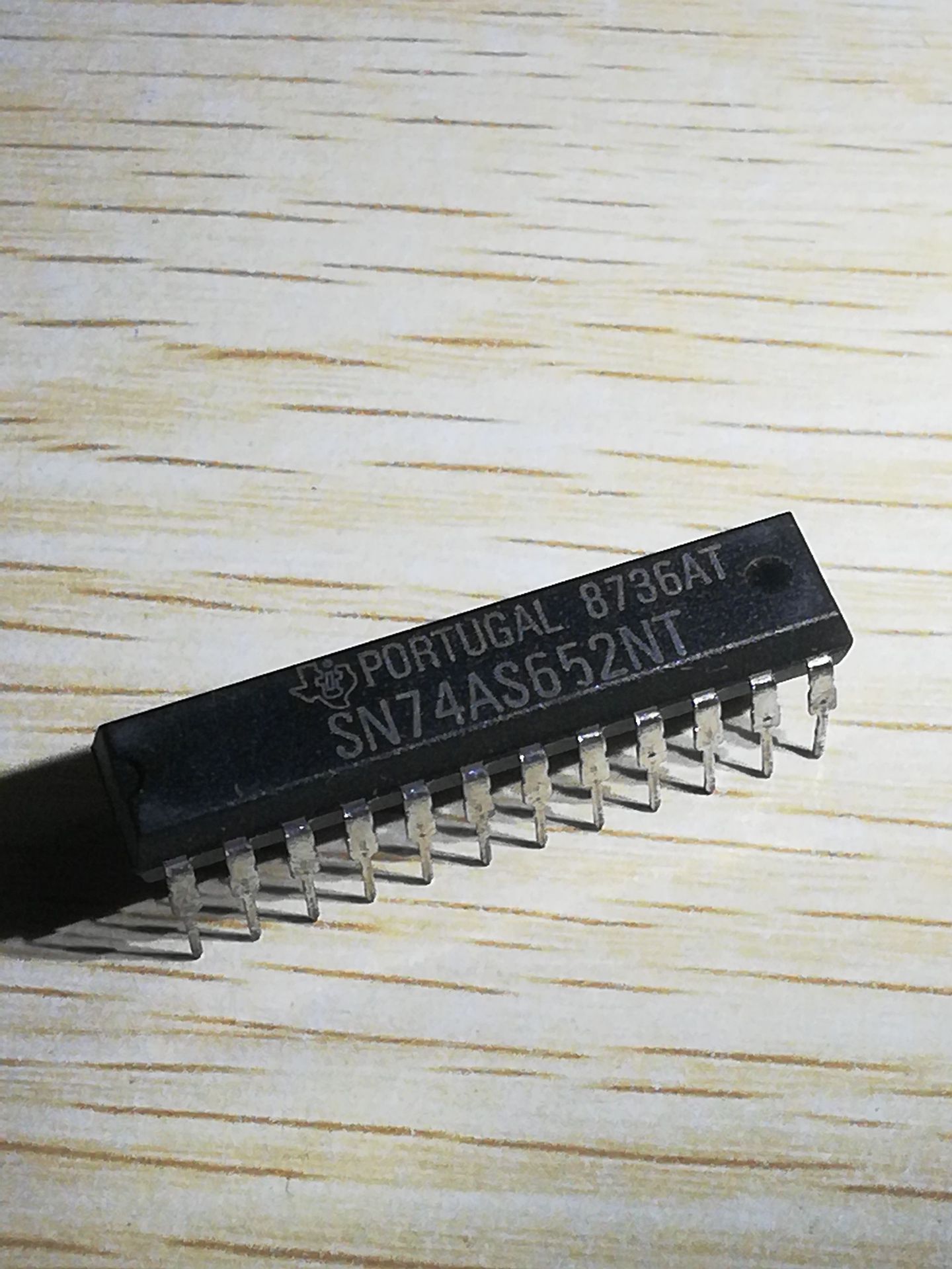 SN74AS652NT