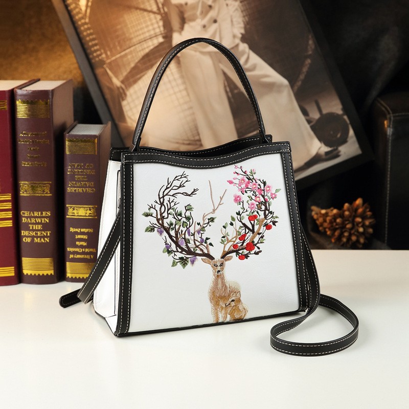 原创设计真皮女包手提包2023新款鹿头中国风送妈妈婆婆单肩斜挎包