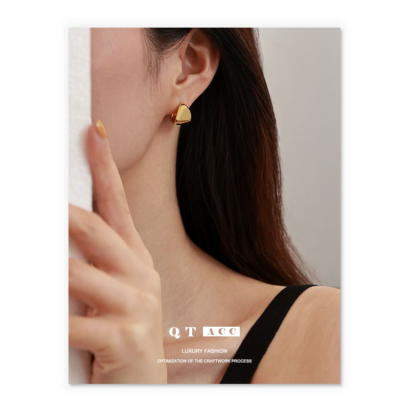 Latón chapado en oro real de 18K japonés y coreano retro moda pequeño exquisito nuevo lujo elegante brillante oído hebilla pendientes para las mujeres