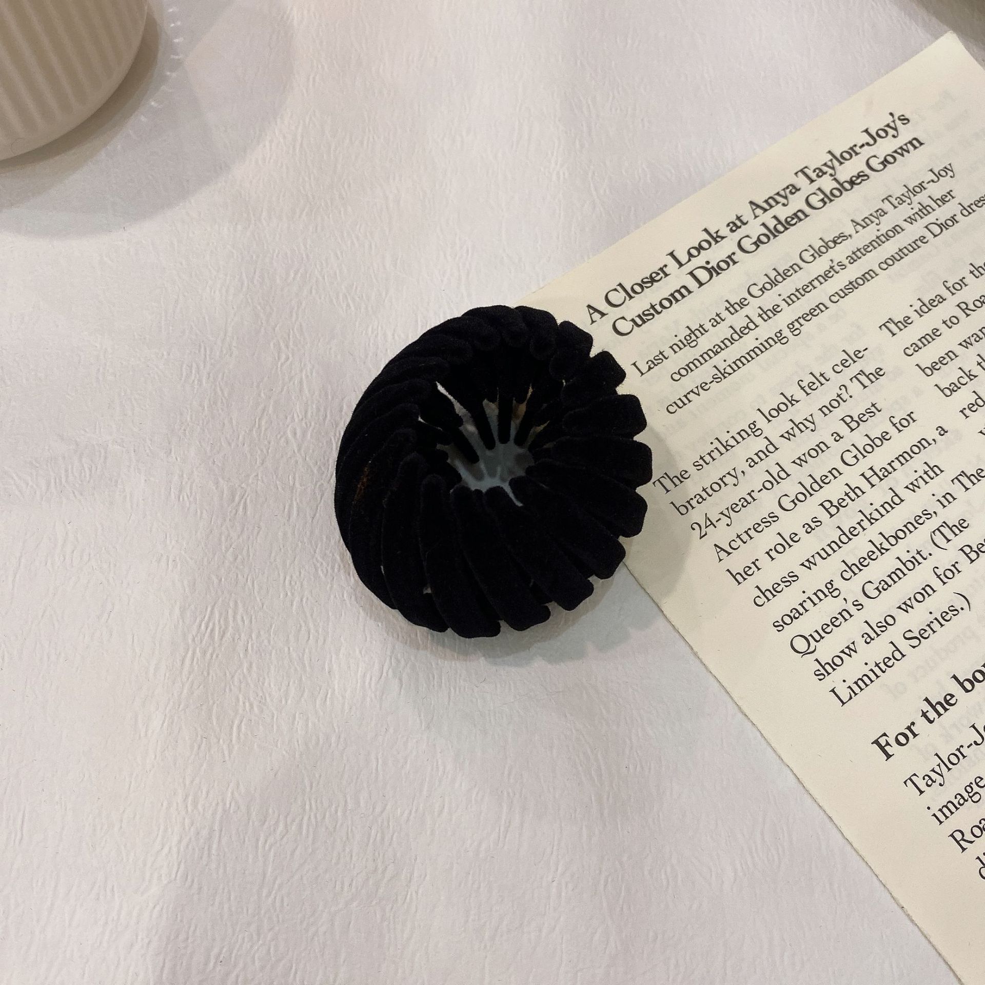 Elegante flocado Nido de Pájaro anillo de pelo rizador de pelo alta Cola de Caballo artefacto Internet celebridad 2021 nuevo tocado de pinza de pelo