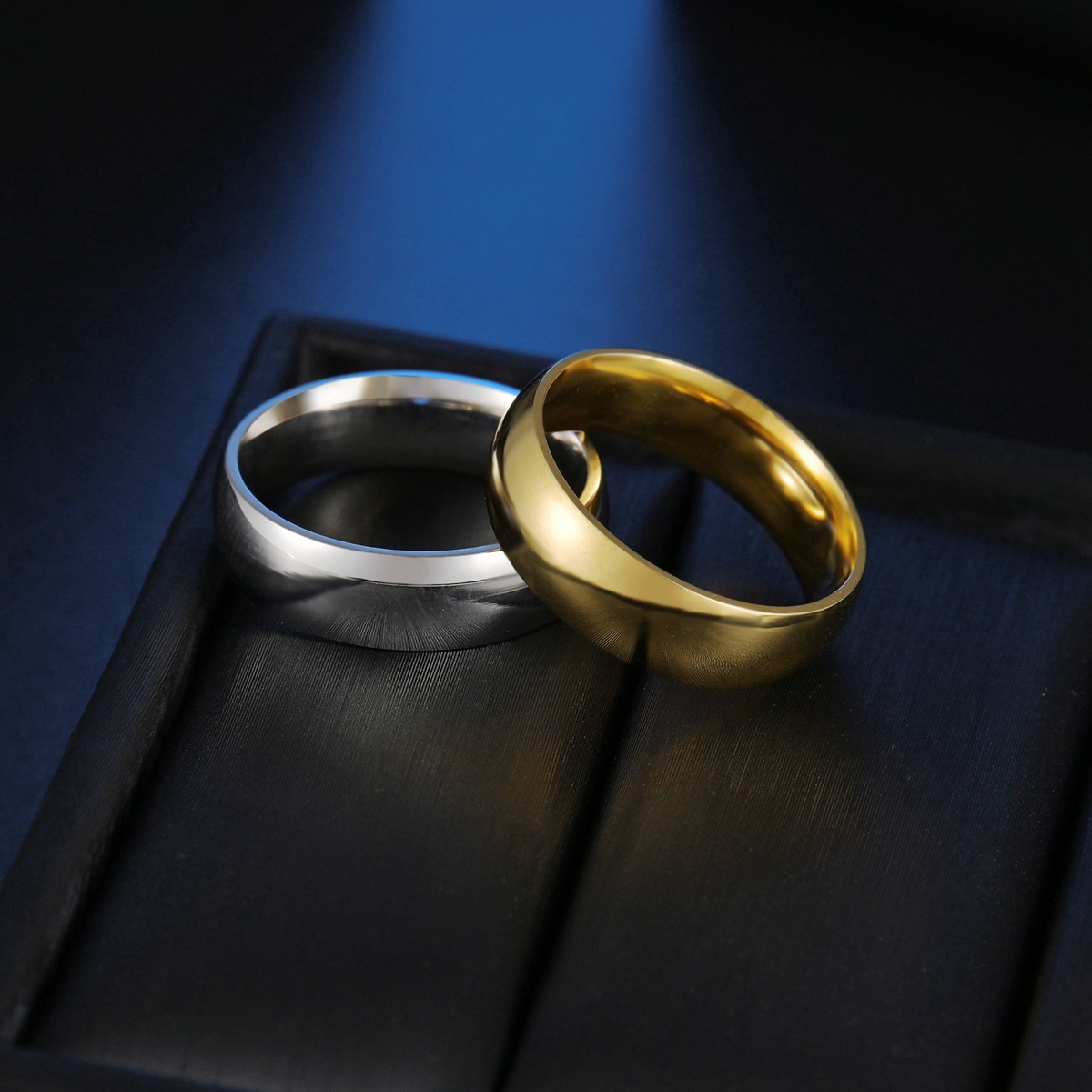 Simple Stainless Steel Light Plate Ring display picture 3