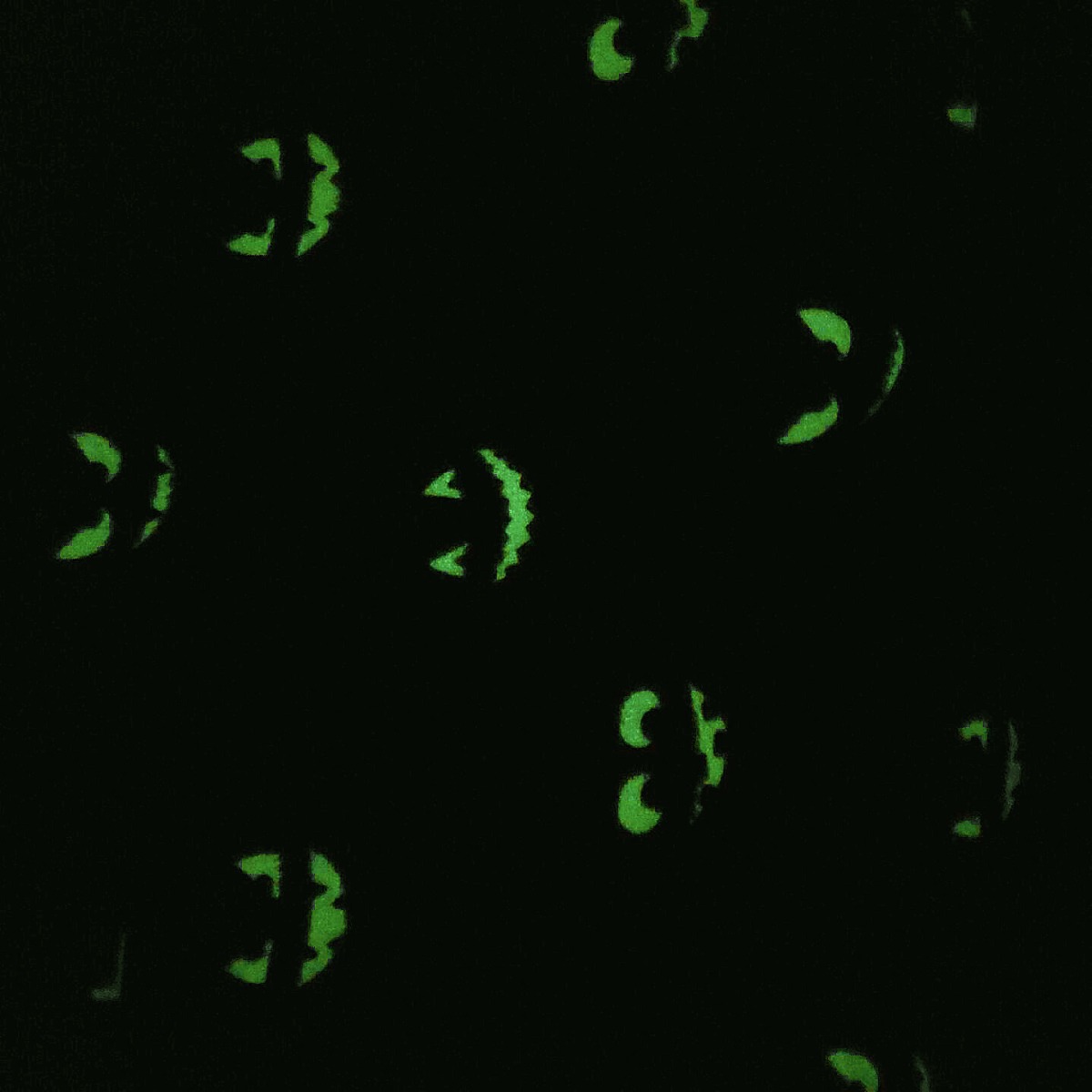 厂家供应新款夜光法兰绒 珊瑚绒 刮底印花布 夜光毯