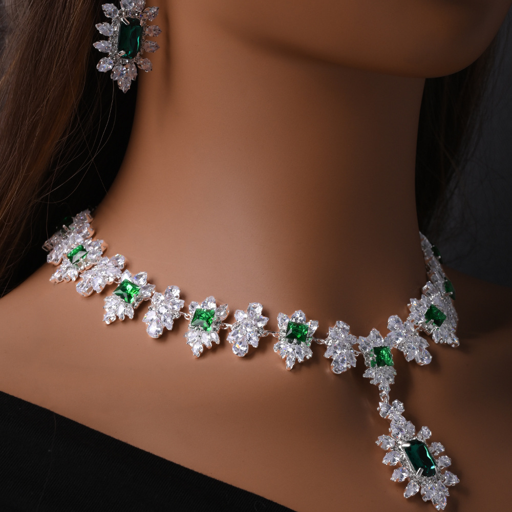 Amazon venta caliente conjunto de joyas geométricas de moda moda de diamante de clavícula simple pendientes accesorios JewelrySet