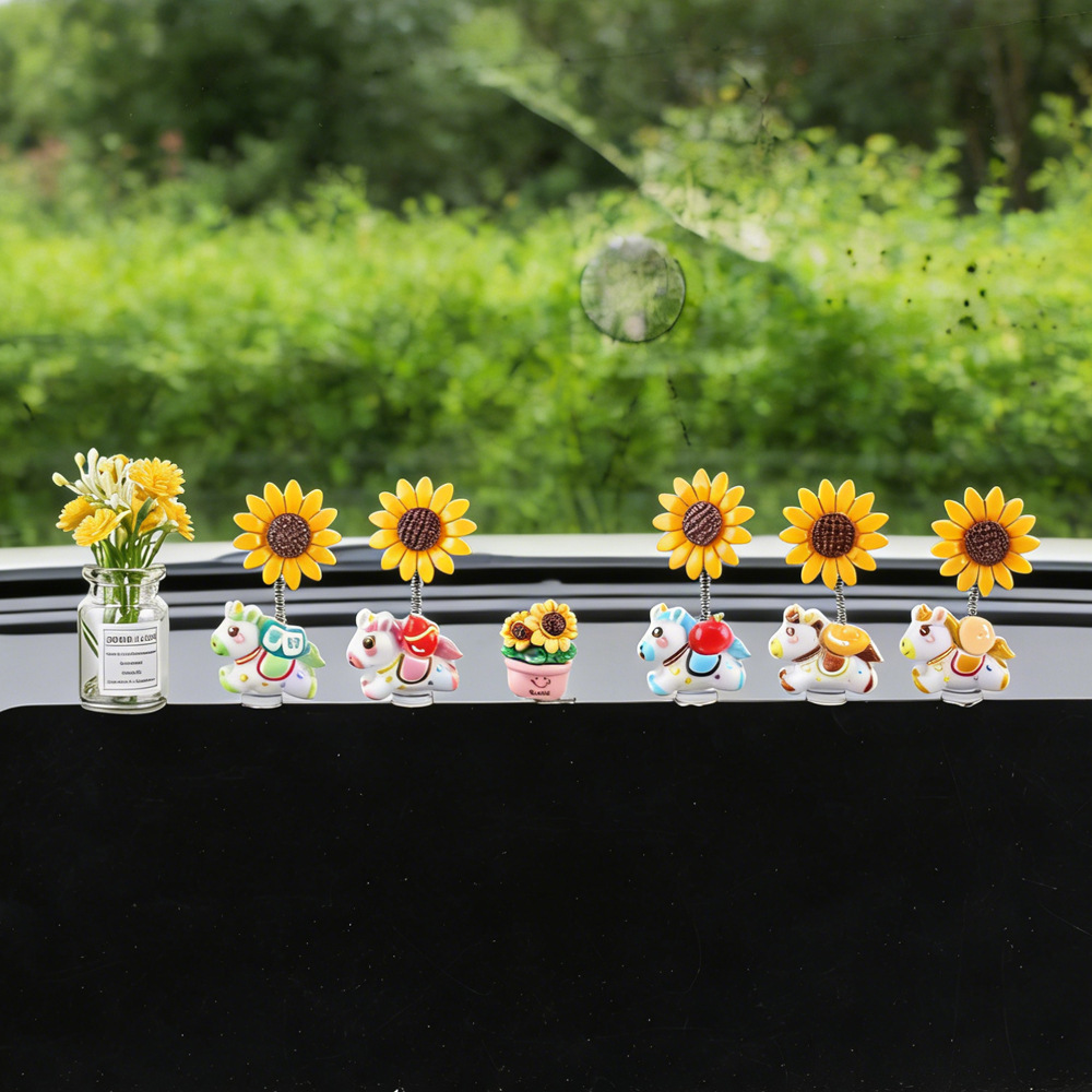 2026 nuevo año del caballo pequeños adornos de automóvil para hacerse rico ponies girasol oscilante decoración de consola central del automóvil