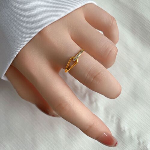 Niche design geometric diamond ring water drop hollow titanium steel non-fading versatile CNC prong set index finger ring for women