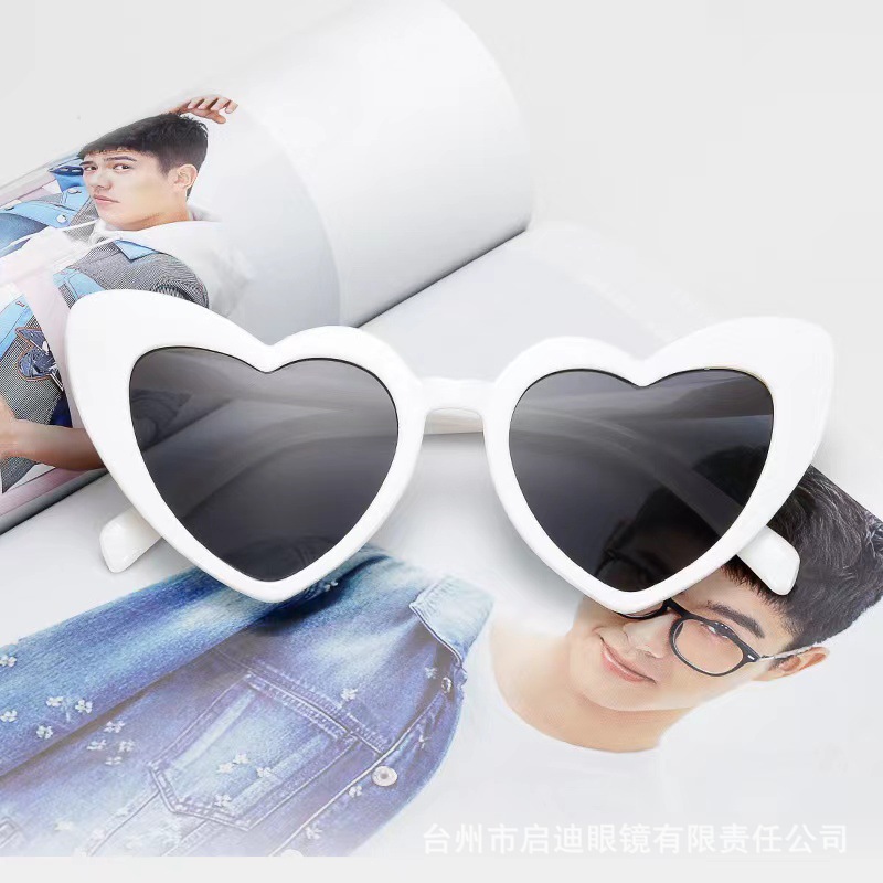 fashionable cute trend sunglasses heart-shaped
