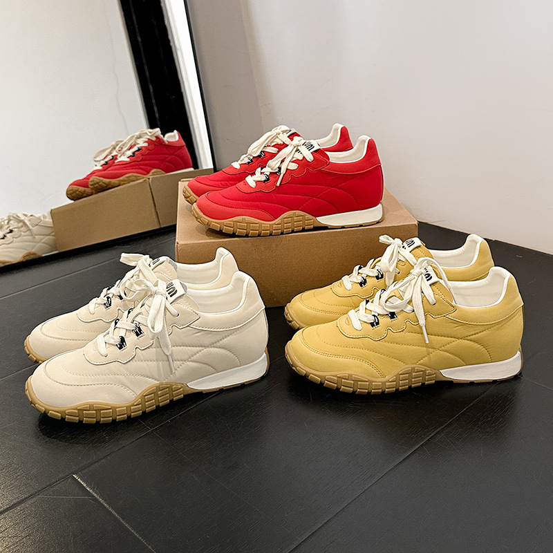 Retro German Training Shoes for Women, 2026 Spring New Style, Breathable Thick-Soled Height-Increasing Sneakers, Soft-Soled Running Casual Sports Shoes